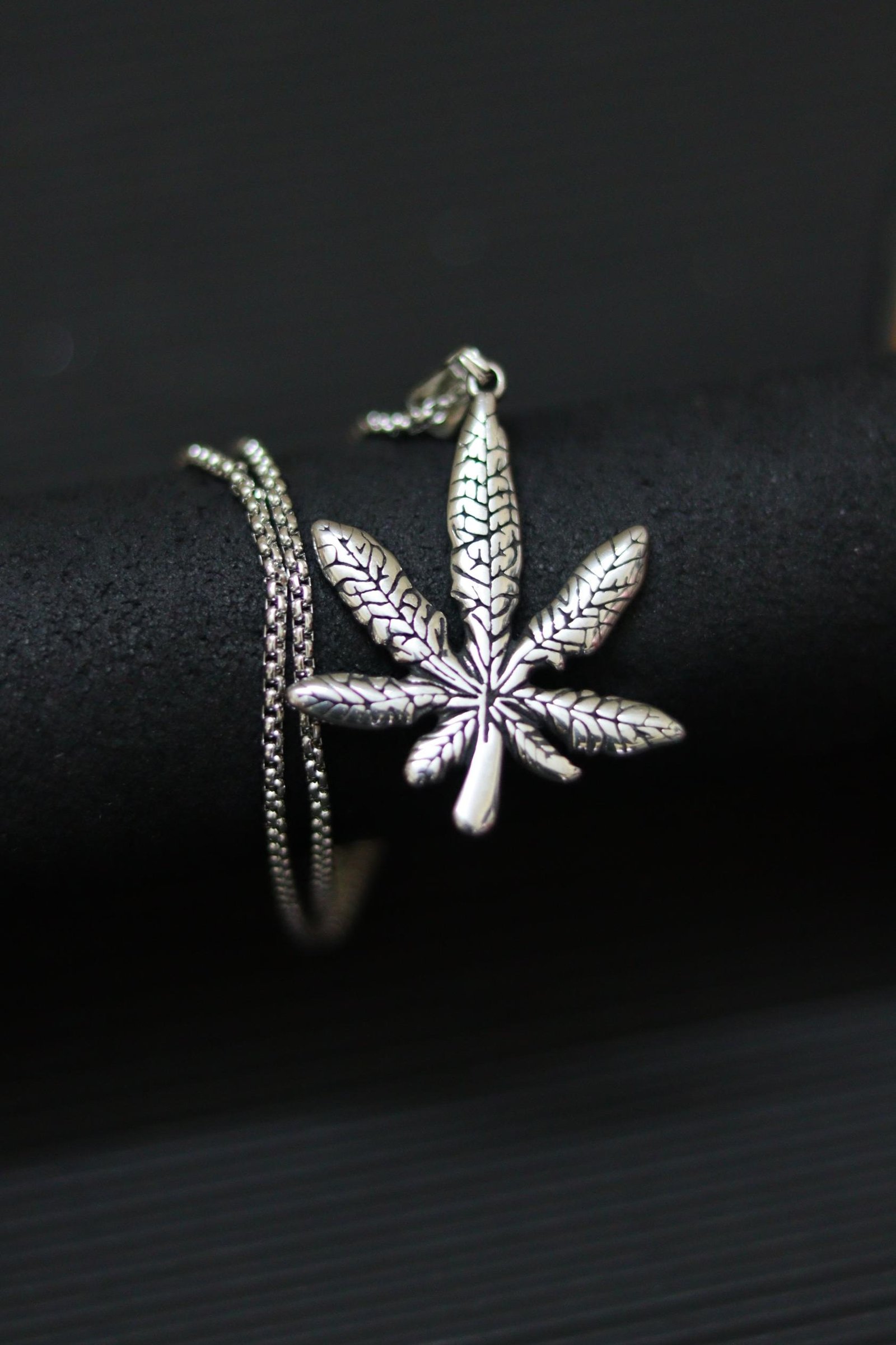 Botanic Blaze Pure Silver Pendant 3