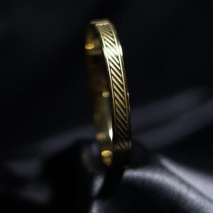 Engraved Diagonal Stripe Pattern Stainless Steel Kada